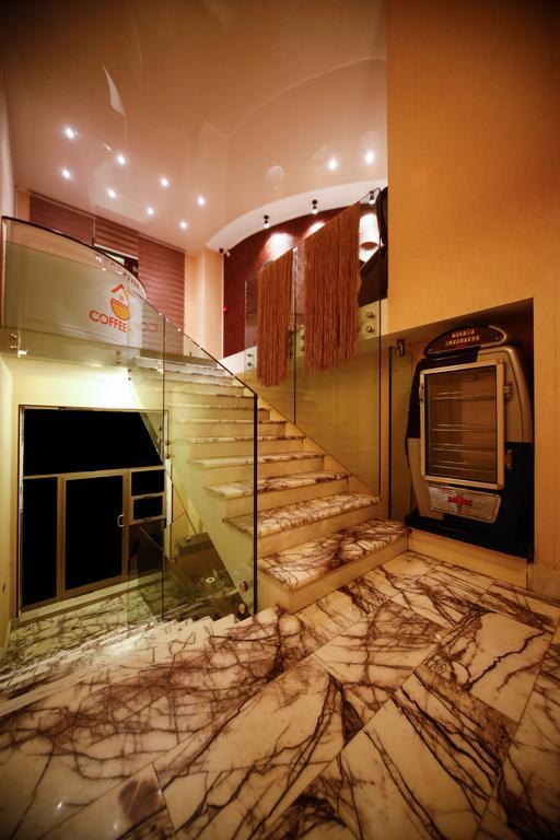 Hostel Inn Hotel&Hostel Баку Экстерьер фото