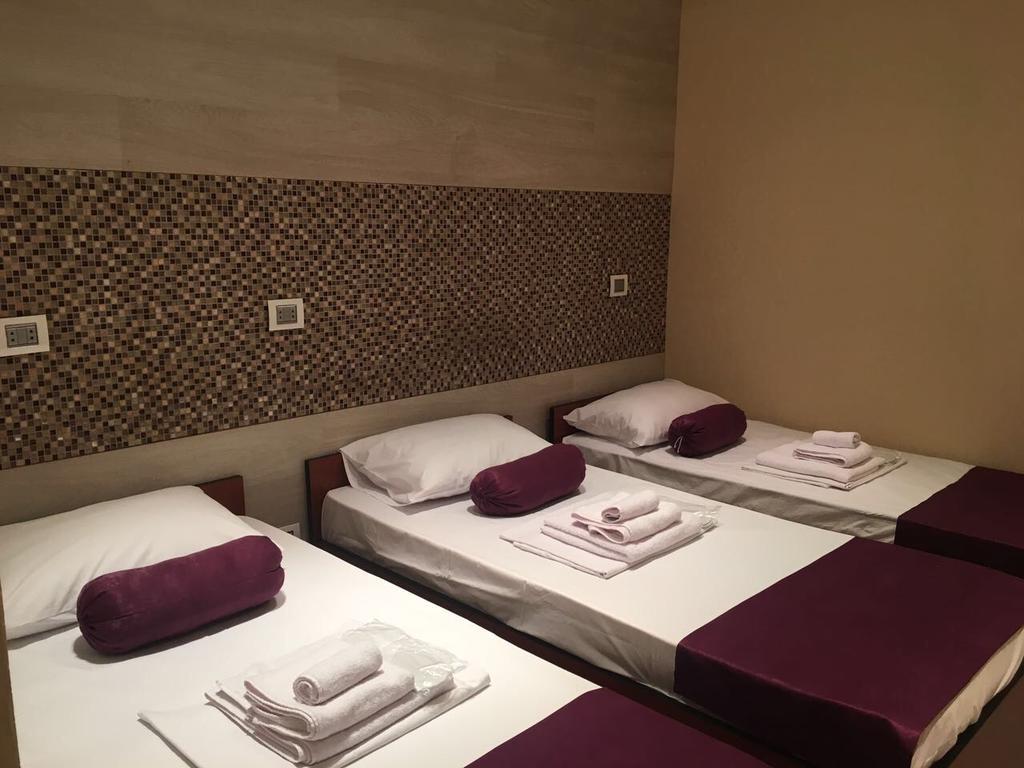 Hostel Inn Hotel&Hostel Баку Экстерьер фото