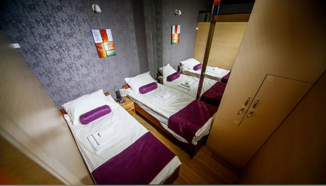 Hostel Inn Hotel&Hostel Баку Экстерьер фото