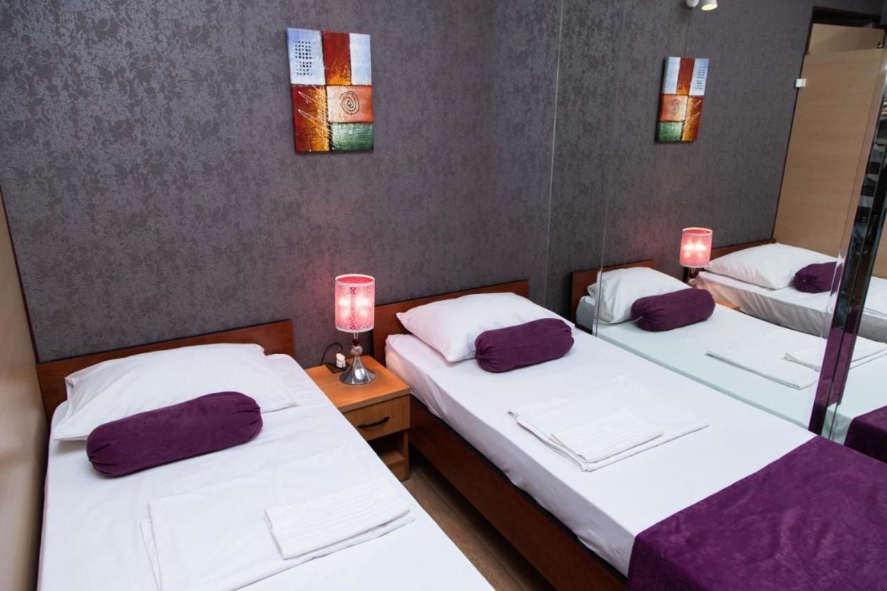 Hostel Inn Hotel&Hostel Баку Экстерьер фото